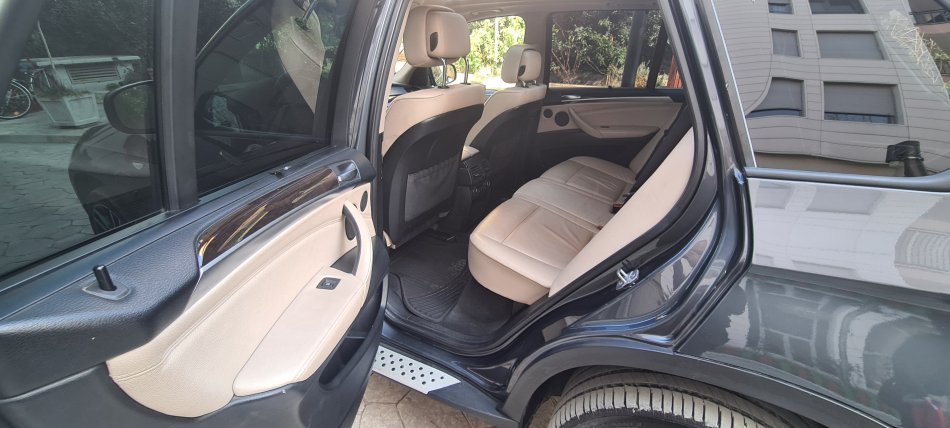 Tirane, shes SUV | Fuoristrad | Xhip *OKAZION* BMW X5 E70 2013 Nafte, gri e erret automatik Klima 11.000 €