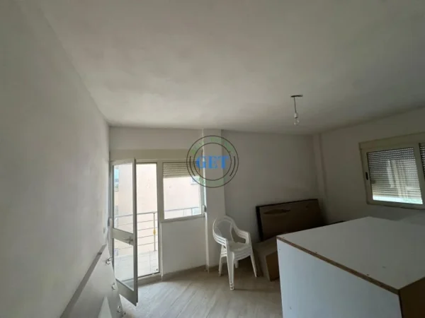 Durres, shitet apartament 2+1+Ballkon Kati 3, 73 m² 70.000 € (Qerret, Durres)