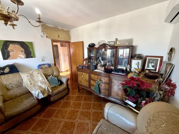 Tirane, shitet apartament 2+1+Ballkon Kati 5, 84 m² 145.000 € (Siri Kodra)