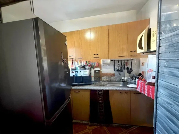 Tirane, shitet apartament 2+1+Ballkon Kati 5, 84 m² 145.000 € (Siri Kodra)