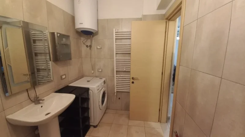 Tirane, shitet apartament 1+1+Ballkon Kati 6, 70 m² 105.000 € (Kthesa e Kamzes)