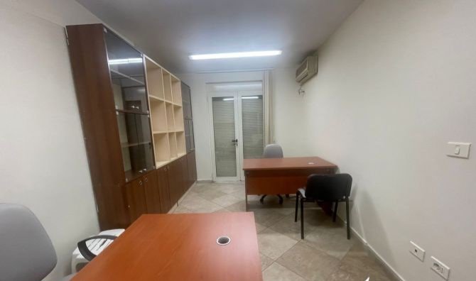 🔷️ZYRE ME QIRA  80 m² 500 € 📌(Ish Ekspozita)