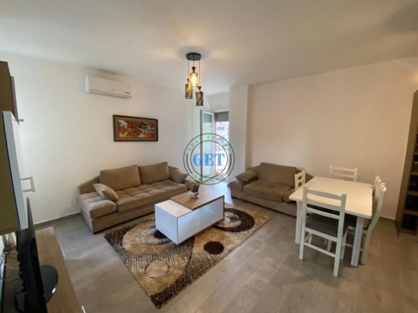 Durres, jepet me qera apartament 1+1+Ballkon Kati 5, 60 m² 500 € 