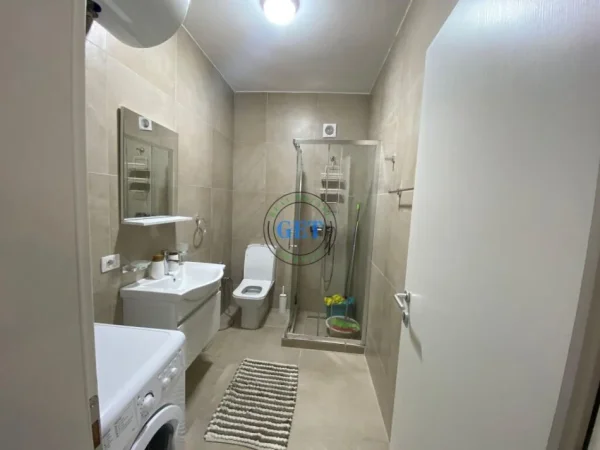 Durres, jepet me qera apartament 1+1+Ballkon Kati 5, 60 m² 500 € 