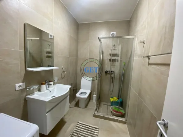 Durres, jepet me qera apartament 1+1+Ballkon Kati 5, 60 m² 500 € 
