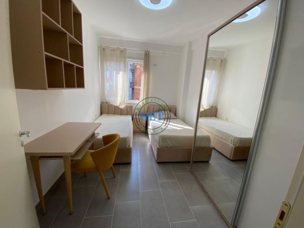 Durres, jepet me qera apartament 2+1 Kati 2, 75 m² 450 € (Plazh, Iliria)
