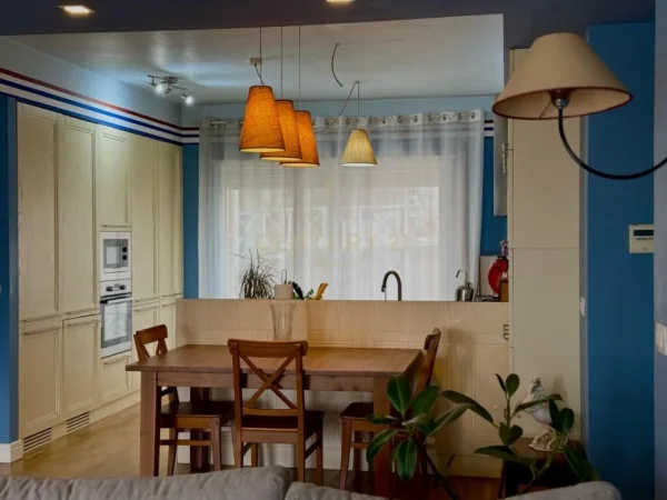 Tirane, jap me qera apartament 3+1+2 , 130 m² 1.200 € (Kodra e Diellit)