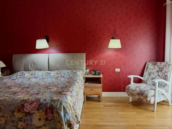 Tirane, jap me qera apartament 3+1+2 , 130 m² 1.200 € (Kodra e Diellit)