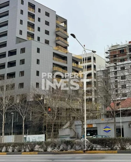Tirane, shitet apartament 2+1+Ballkon Kati 8, 122 m² 182.900 € (rruga Dritan Hoxha)