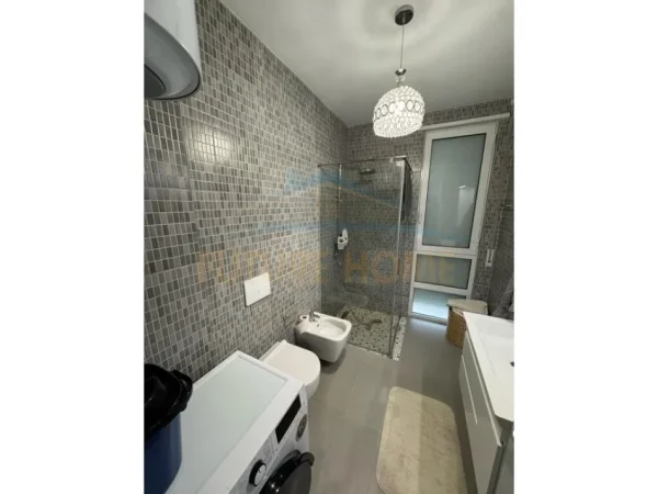 Durres, shitet apartament 2+1+Ballkon Kati 2, 105 m² 280.000 € (gjiri i lalezit)