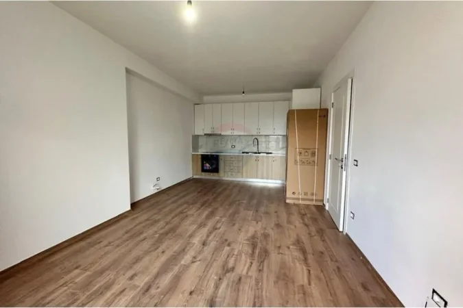 Tirane, shitet apartament 2+1+Ballkon Kati 1, 105 m² 184.000 € 
