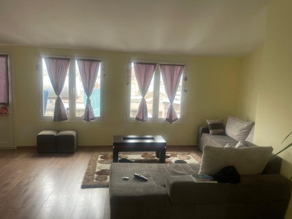 Tirane, jepet me qera apartament 2+1+Ballkon Kati 4, 90 m² 450 € (rruga siri kodra , prane hotel meridian)