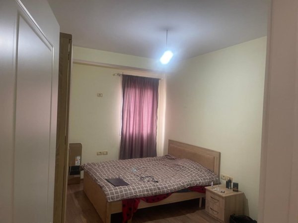Tirane, jepet me qera apartament 2+1+Ballkon Kati 4, 90 m² 450 € (rruga siri kodra , prane hotel meridian)