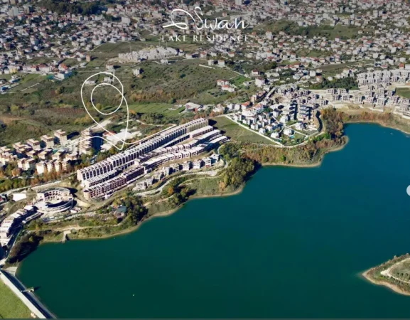 Tirane, shitet Vile 3 Katshe , 242 m² 493.965 € (Liqeni Farke)