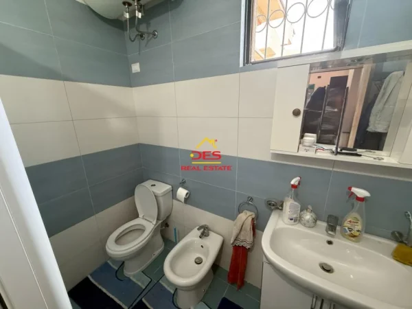 Vlore, shitet shtepi 2+1 Kati 0, 88 m² 250.000 € (Rruga Dervish Hekali)