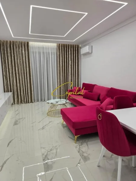 Tirane, jepet me qera apartament 1+1 Kati 5, 75 m² 650 € (KODRA E DIELLIT)