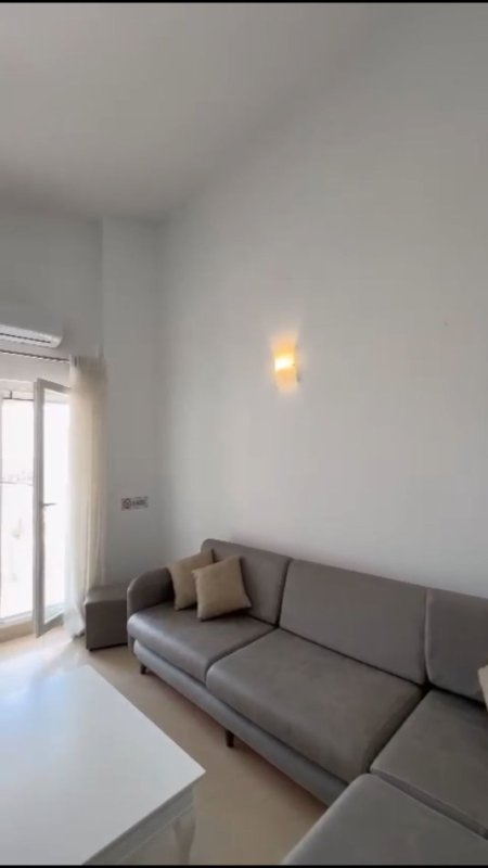 Tirane, jepet me qera apartament 1+1+Ballkon Kati 6, 60 m² 500 € (Kodra e Diellit prane Market Cok)