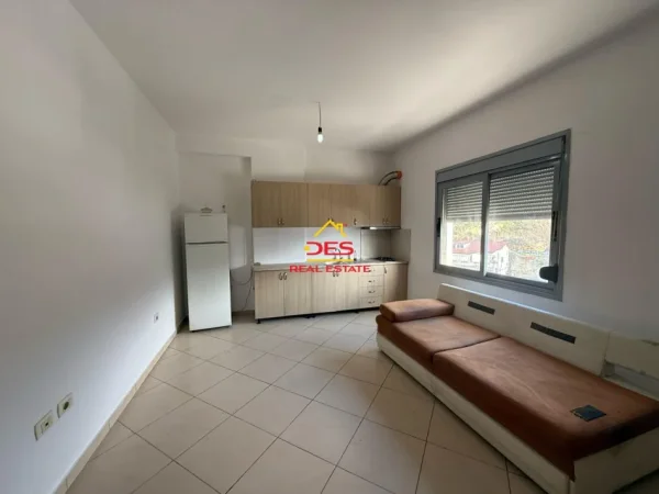 Vlore, shitet apartament 2+1+Ballkon Kati 6, 97 m² 115.000 € (Rruga Unaza)