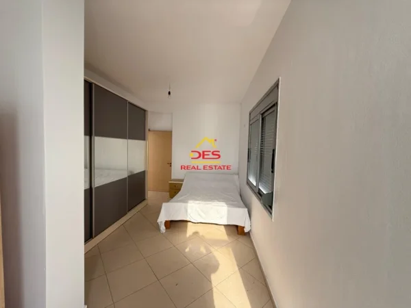 Vlore, shitet apartament 2+1+Ballkon Kati 6, 97 m² 115.000 € (Rruga Unaza)