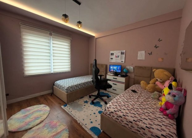 Tirane, shitet apartament 3+1+Aneks+Ballkon Kati 9, 122 m² 250.000 € (Rruga Sali Butka)