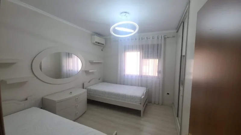 Tirane, shitet apartament 1+1 Kati 3, 59 m² 110.000 € (Nder Mjeda)