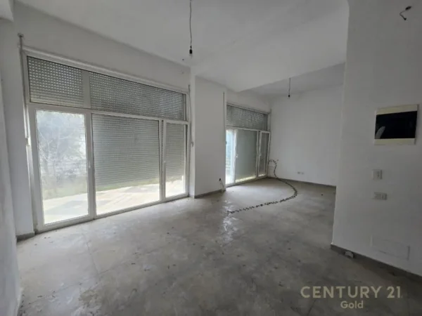 Tirane, shitet apartament 4+1+Ballkon , 350 m² 580.000 € (KODRA E DIELLIT 2)