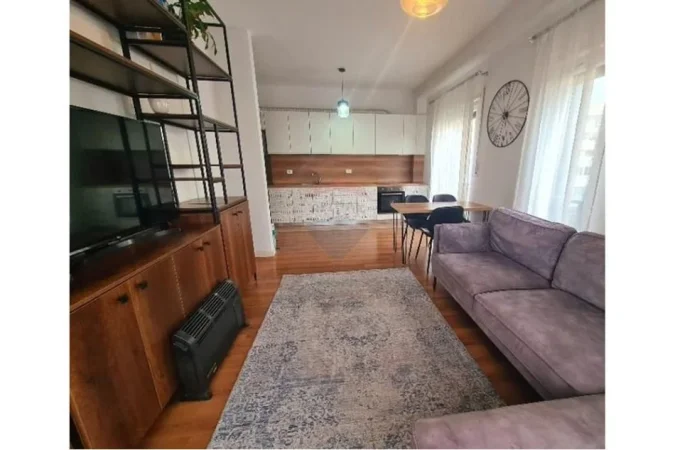 Tirane, jepet me qera apartament 2+1+Ballkon Kati 4, 90 m² 900 € (Don Bosko - Hipoteka)