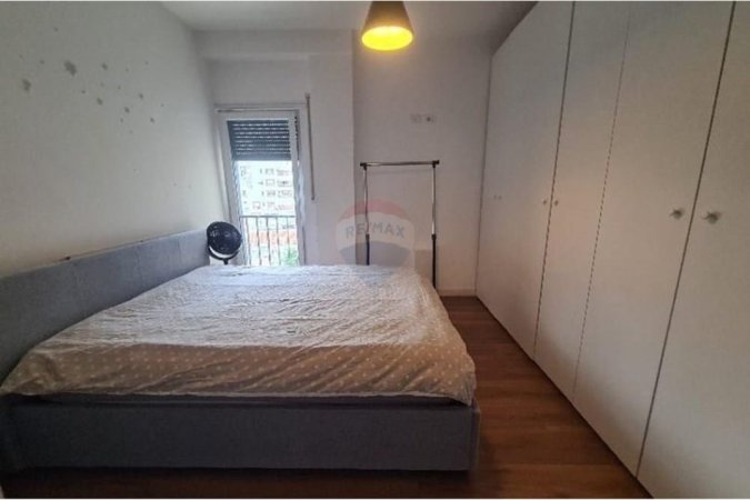 Tirane, jepet me qera apartament 2+1+Ballkon Kati 4, 90 m² 900 € (Don Bosko - Hipoteka)