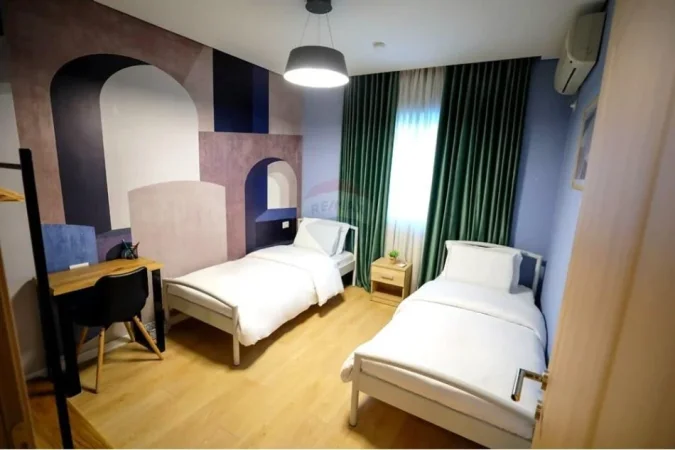 Tirane, jepet me qera apartament 2+1 Kati 2, 80 m² 1.200 € (Myslym Shyri)