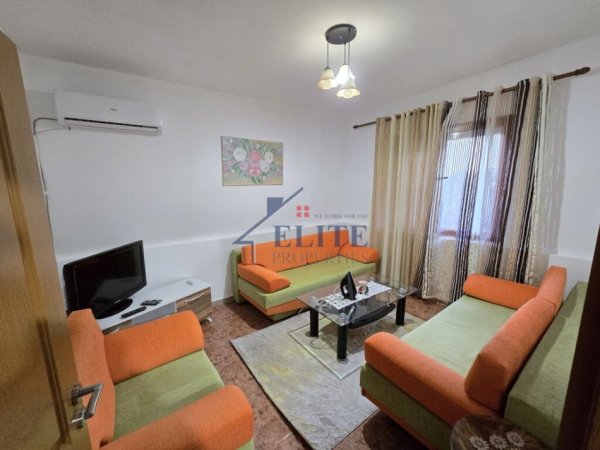 Tirane, jepet me qera apartament 1+1+Ballkon Kati 2, 50 m² 360 € (Misto Mame)