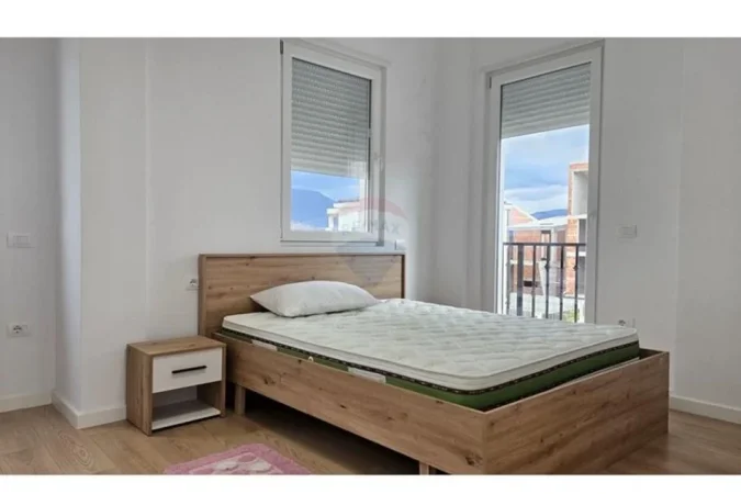 Tirane, jepet me qera 4+1 , 608 m² 2.500 € 