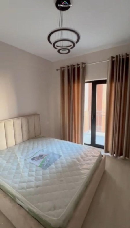 Tirane, jepet me qera 1+1+Ballkon Kati 2, 64 m² 450 € (astir)