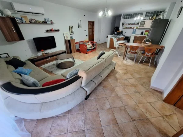 Durres, shitet apartament 3+1+Ballkon Kati 7, 143 m² 230.000 € 