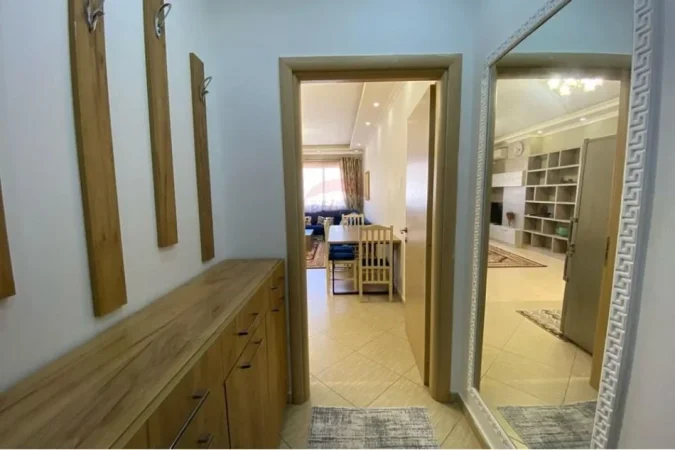 Tirane, jepet me qera apartament 2+1 Kati 9, 104 m² 500 € (Astir)