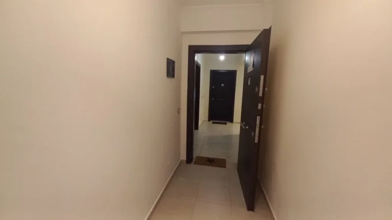 Tirane, shitet apartament 1+1 Kati 5, 70 m² 105.000 € (Afer Hygeas)