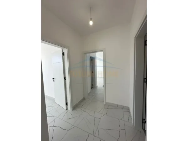 Durres, shitet apartament 1+1 Kati 1, 75 m² 106.000 € (Golem)