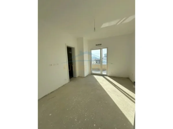 Durres, shitet apartament Kati 5, 76 m² 123.000 € (Golem)