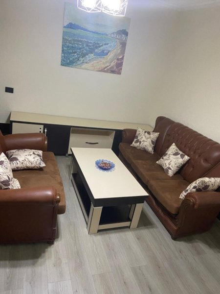 Tirane, jepet me qera shtepi 2+1 , 75 m² 450 € (SUPER APARTAMENTI 2+1 JEPET ME QERA TEK SIRI KODRA.)
