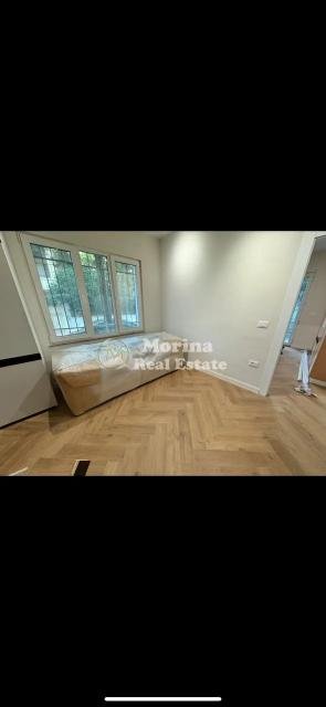 Tirane, jepet me qera apartament 1+1 Kati 1, 65 m² 500 € (Rruga 5 Maji)