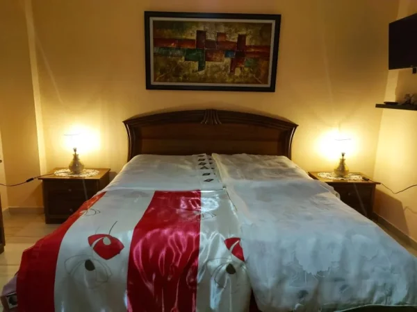 Tirane, shitet apartament 2+1 Kati 5, 85 m² 125.000 € (SHITET APARTAMENTI 2+1 TEK VARRI I BAMIT NE XHAMLLIK.)