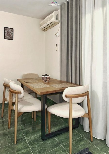 Tirane, jepet me qera apartament 1+1+Ballkon Kati 4, 68 m² 550 € (21 dhjetori)