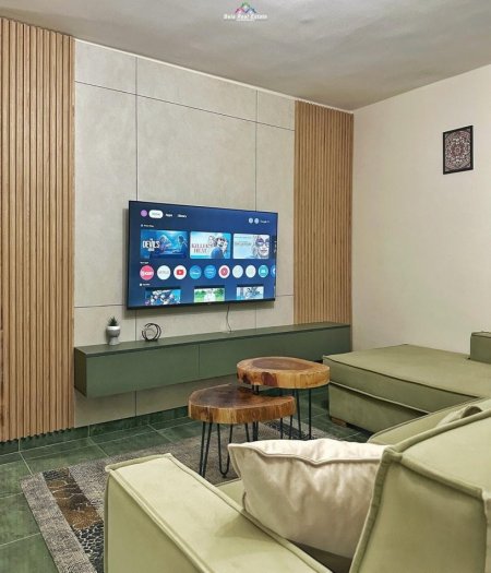 Tirane, jepet me qera apartament 1+1+Ballkon Kati 4, 68 m² 550 € (21 dhjetori)
