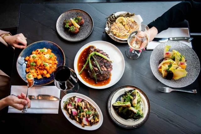 Tirane, shitet bar-resorant , 200 m² 39.000 € (Vishnje)