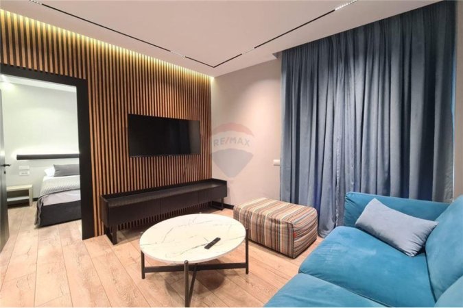 Tirane, jepet me qera apartament 2+1+Ballkon Kati 4, 88 m² 1.350 € 