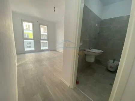 Tirane, shitet apartament 2+1+Post Parkimi Kati 6, 104 m² 128000 € (Univers City, QTU. AREA49268)