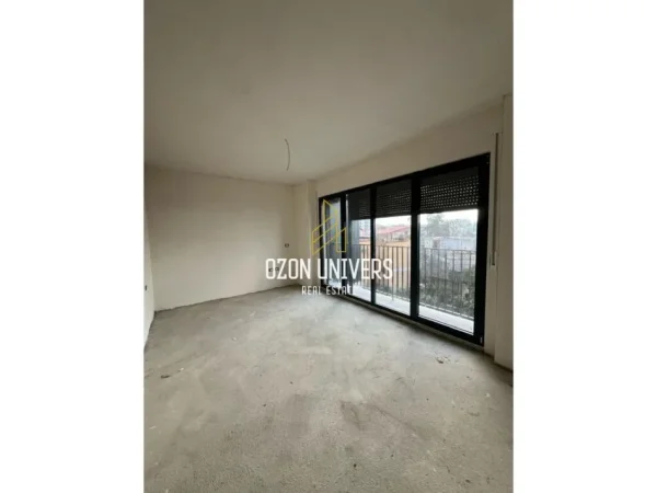 Tirane, shitet apartament 1+1 Kati 1, 76 m² 130.730 € (don bosko)