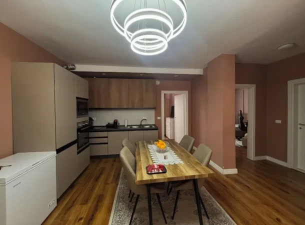 Tirane, shitet apartament 3+1+Ballkon Kati 8, 122 m² 250.000 € (Rruga e Kavajes)