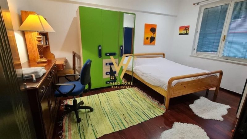 Tirane, jepet me qera apartament 1+1+Ballkon Kati 2, 65 m² 600 € (BLLOK)