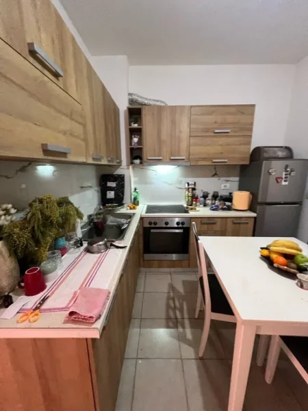 Tirane, shitet apartament 2+1 Kati 6, 100 m² 100.000 € (Sokrat Miho)