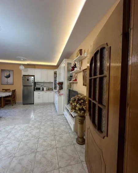 Tirane, shes apartament 2+1+Aneks+Ballkon Kati 2, 90 m² 150.000 € (Rr. Panorama te ish Hipoteka)